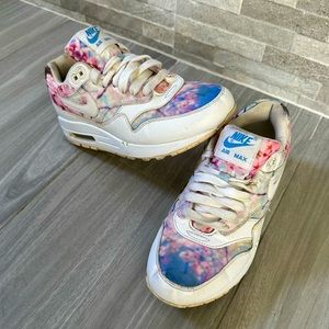 Nike Air Max Cherry Blossom Shoes • White Pink Baby Blue• Size 6 Women